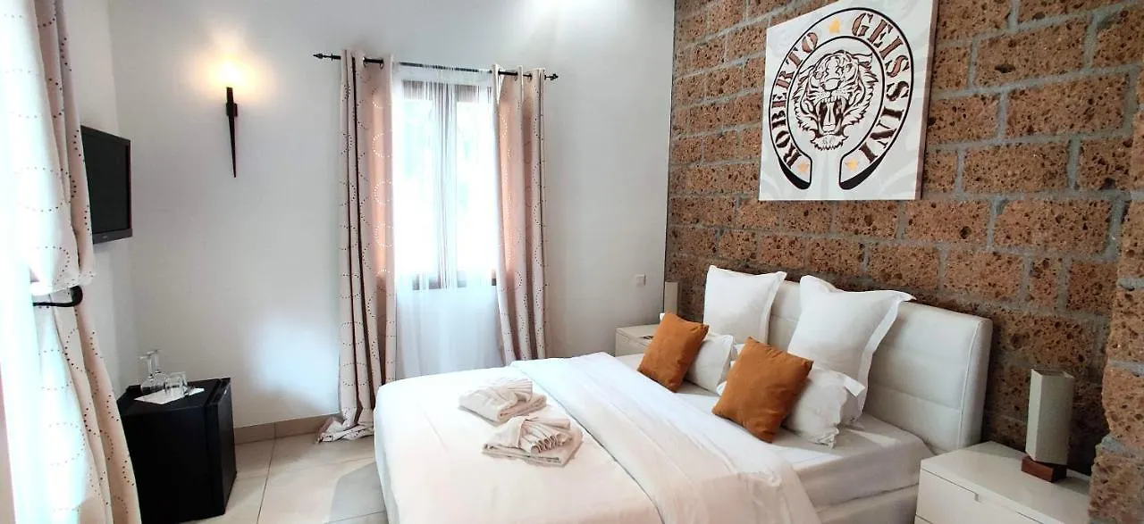Maison Prestige Saint Tropez By Roberto Geissini 그리모 3*,